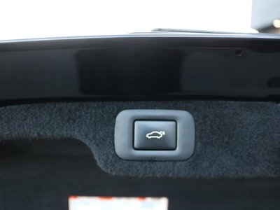 2020 Lexus LS — миниатюра 35