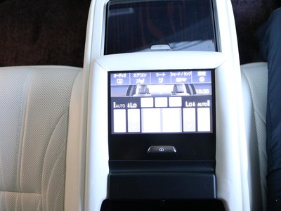 2020 Lexus LS — миниатюра 34
