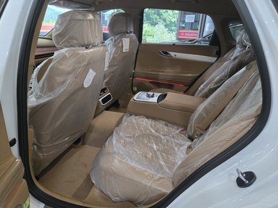 GENESIS G80 (RG3) - 10