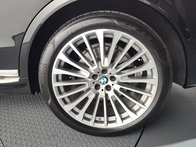 BMW X7 - 8
