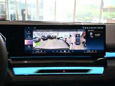 2025 BMW 5 SERIES thumbnail 15
