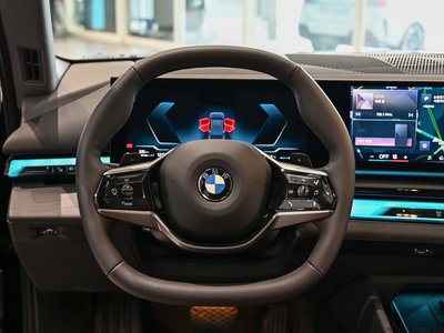 2025 BMW 5 SERIES thumbnail 16