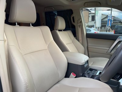 TOYOTA LAND CRUISER PRADO - 6