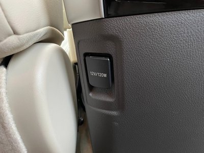 TOYOTA LAND CRUISER PRADO - 9