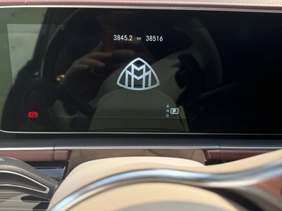 MERCEDES-BENZ GLS - 7