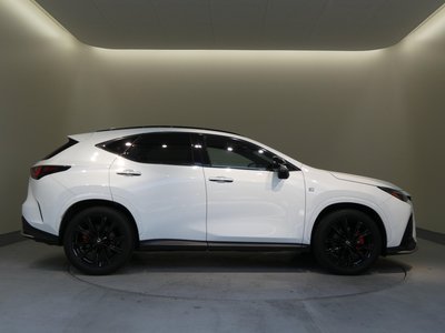 2023 Lexus NX — миниатюра 21