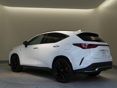 2023 Lexus NX — миниатюра 18