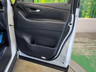2025 Toyota ALPHARD — миниатюра 61
