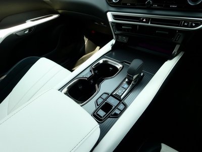 2025 Lexus RX — миниатюра 46