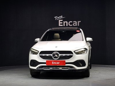 صورة 2 لـ 2021 Mercedes-BENZ GLA