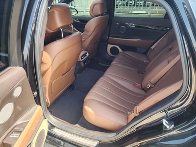 GENESIS G80 (RG3) - 10