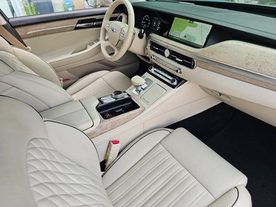 صورة 7 لـ 2021 Genesis G90