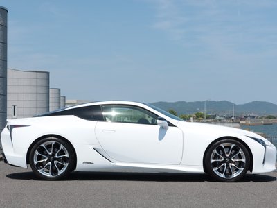 صورة 6 لـ 2017 Lexus LC