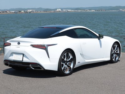 صورة 7 لـ 2017 Lexus LC