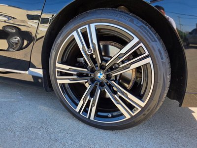 BMW I7 - 6