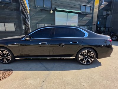 BMW I7 - 5
