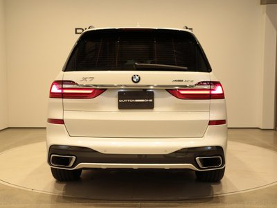 BMW X7 - 10