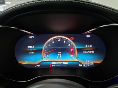 MERCEDES-BENZ GLC - 8