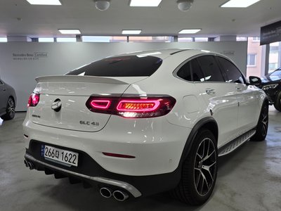 MERCEDES-BENZ GLC - 4