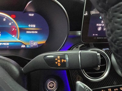 MERCEDES-BENZ GLC - 9