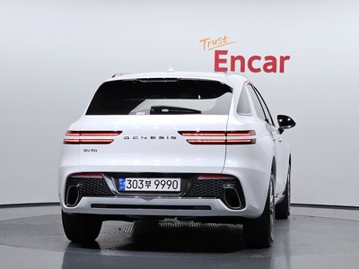 2022 GENESIS GV70 photo 3