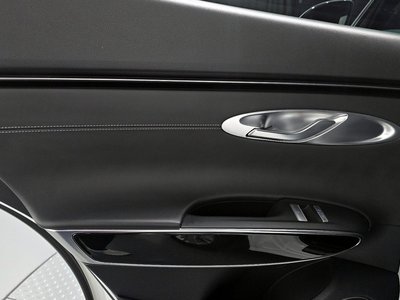 2022 Genesis GV70 — миниатюра 15