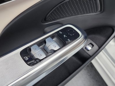 صورة مصغرة 29 لـ 2024 Mercedes-BENZ E-CLASS