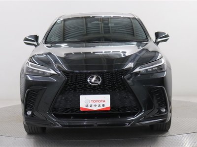 2022 Lexus NX — миниатюра 16