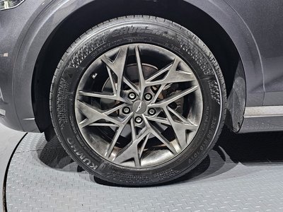 صورة 6 لـ 2021 Genesis GV70