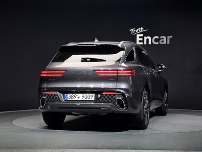 صورة 3 لـ 2021 Genesis GV70