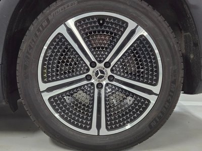 MERCEDES-BENZ EQS - 5