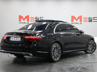 2023 Mercedes-BENZ S-CLASS photo 3