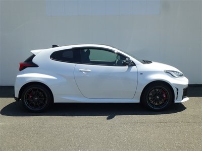 TOYOTA GR YARIS - 8