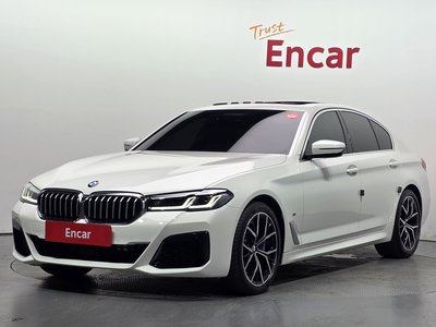 2022 BMW 5 SERIES — фото 1
