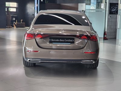 MERCEDES-BENZ E-CLASS - 2