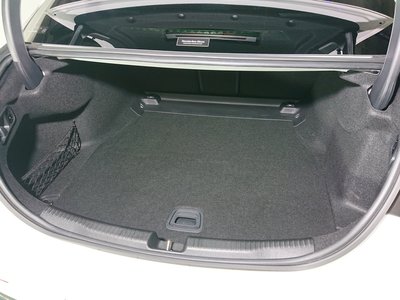 صورة مصغرة 30 لـ 2023 MERCEDES-BENZ C-CLASS