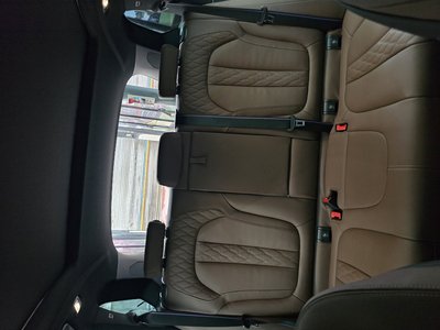 صورة 10 لـ 2025 BMW X5