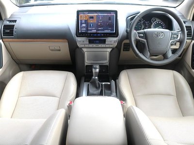TOYOTA LAND CRUISER PRADO - 2