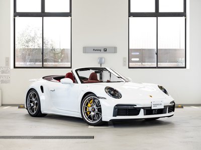 PORSCHE 911 CABRIOLET - 8