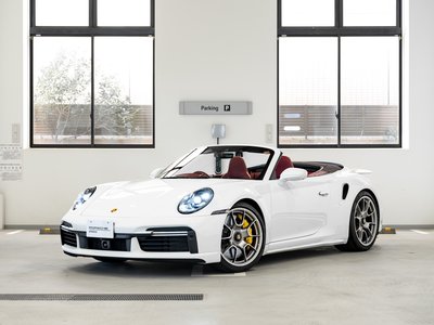 PORSCHE 911 CABRIOLET - 10