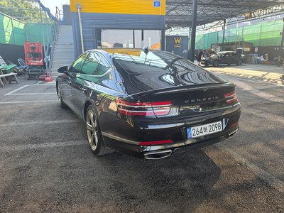 GENESIS G80 (RG3) - 9