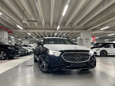 MERCEDES-BENZ E-CLASS - 1