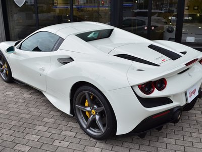 صورة 11 لـ 2021 Ferrari F8 SPIDER