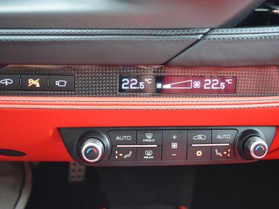 صورة 14 لـ 2021 Ferrari F8 SPIDER