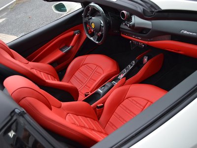 صورة 13 لـ 2021 Ferrari F8 SPIDER