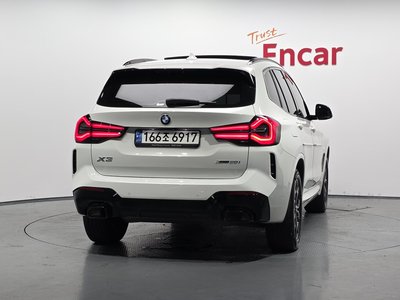 2022 BMW X3 photo 3