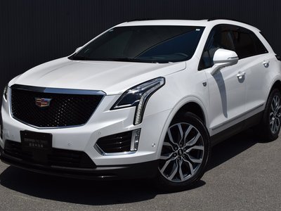 2024 Cadillac XT5 photo 2