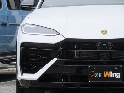 LAMBORGHINI URUS - 9