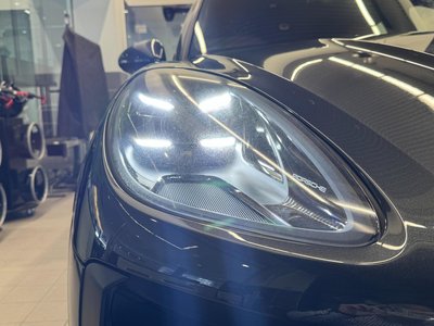 PORSCHE MACAN - 9