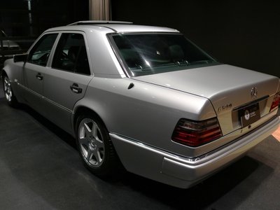 MERCEDES-BENZ E-CLASS - 3